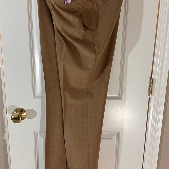Anne Klein Petite Size 10 Asymmetrical Jacket & Pant Suit – Classic Khaki Elegan - Picture 4 of 4